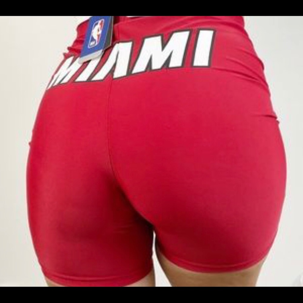 NBA Short leggings red size XL